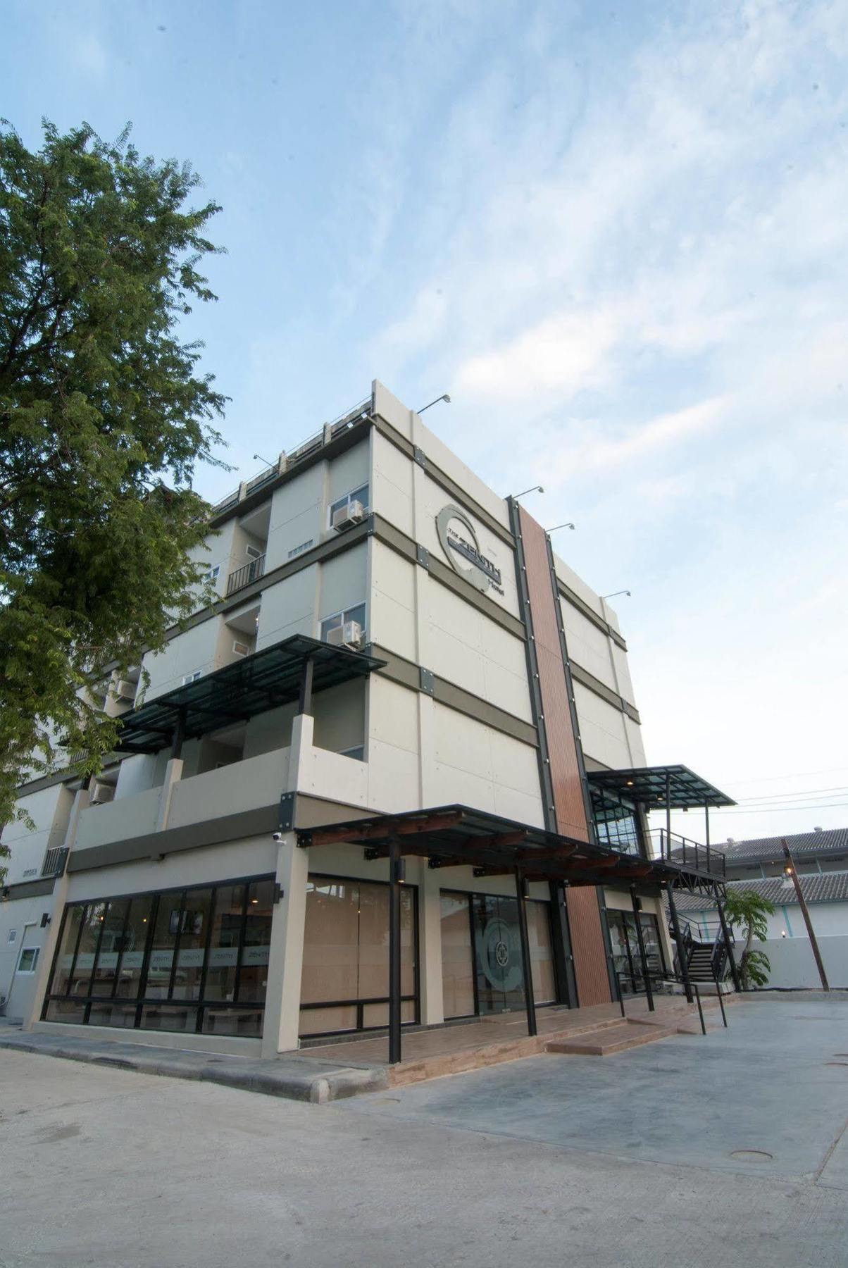 The Zenith Residence Hotel Nakhonratchasima Exterior foto