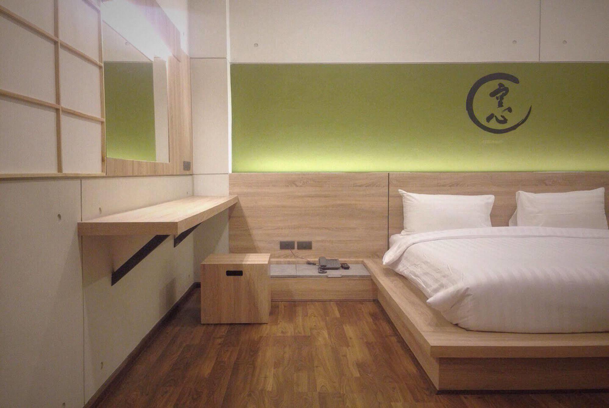 The Zenith Residence Hotel Nakhonratchasima Exterior foto